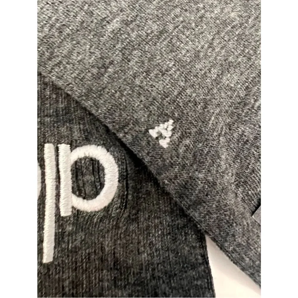 ALO Yoga unisex half crew understated socks in gray embroidered logo